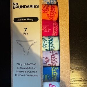 No Boundaries womens Vibrant Day-of-the-Week Thong Set